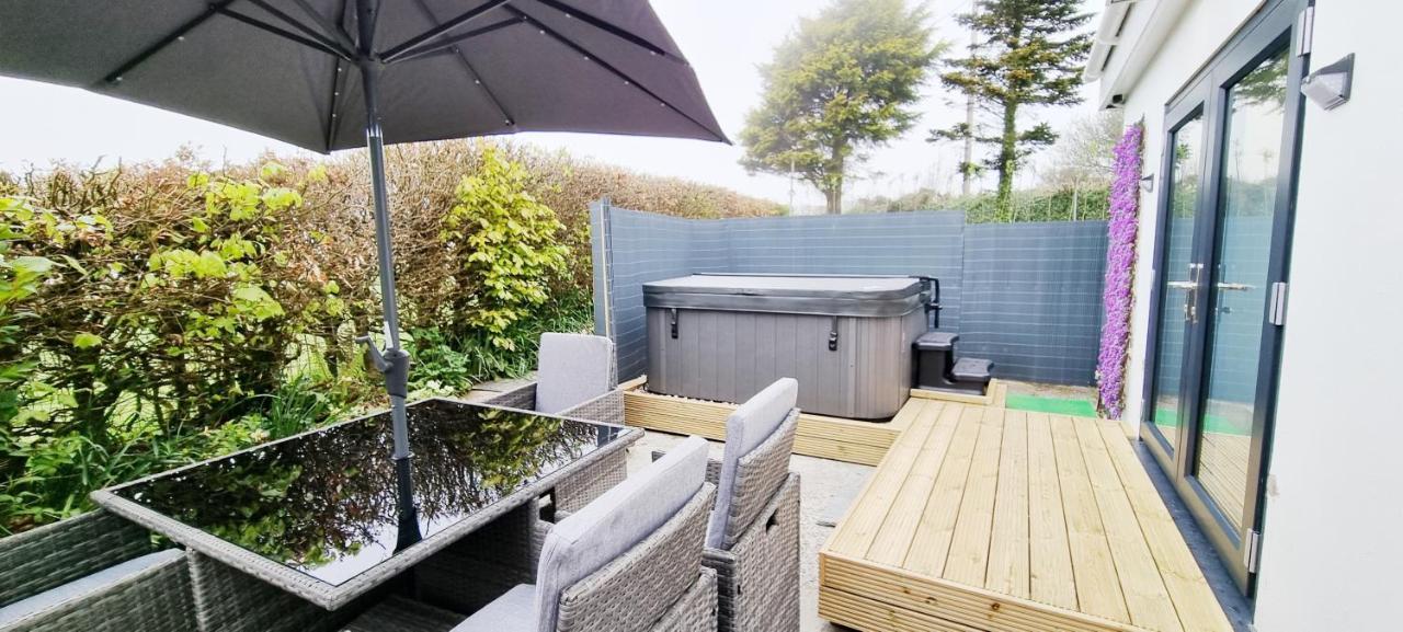 فيلا Marthys House With Hot Tub لوي المظهر الخارجي الصورة